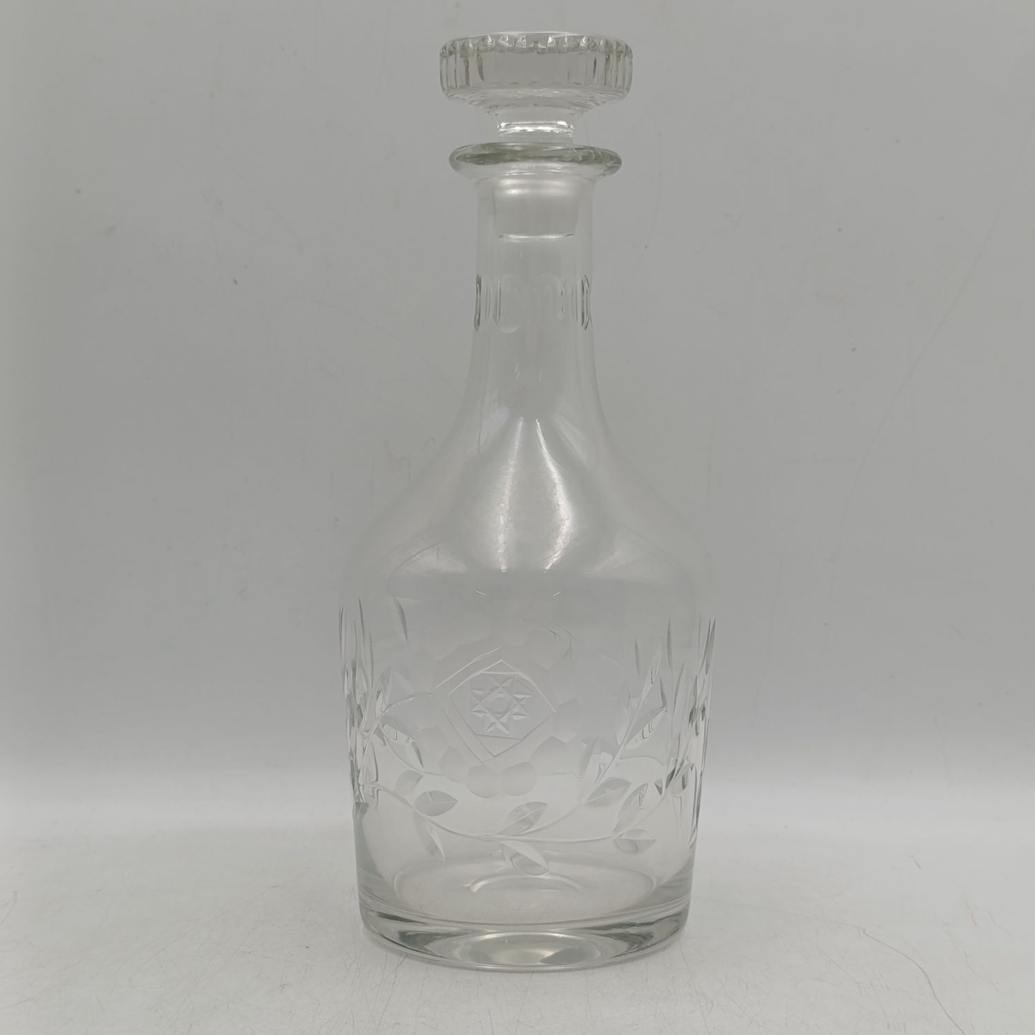 Vintage Crystal glass liquor decanter with lid