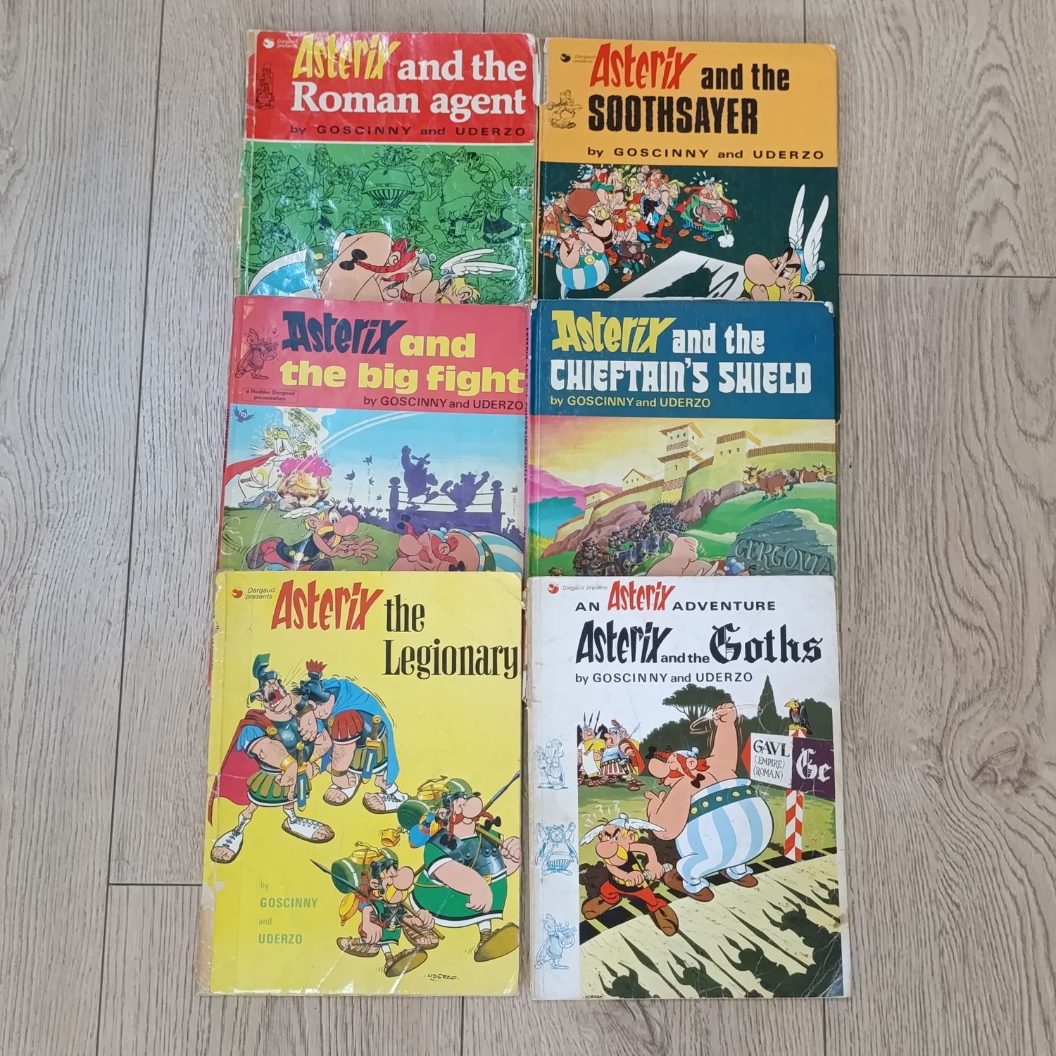 Lot of 6 old Asterix comics - well used