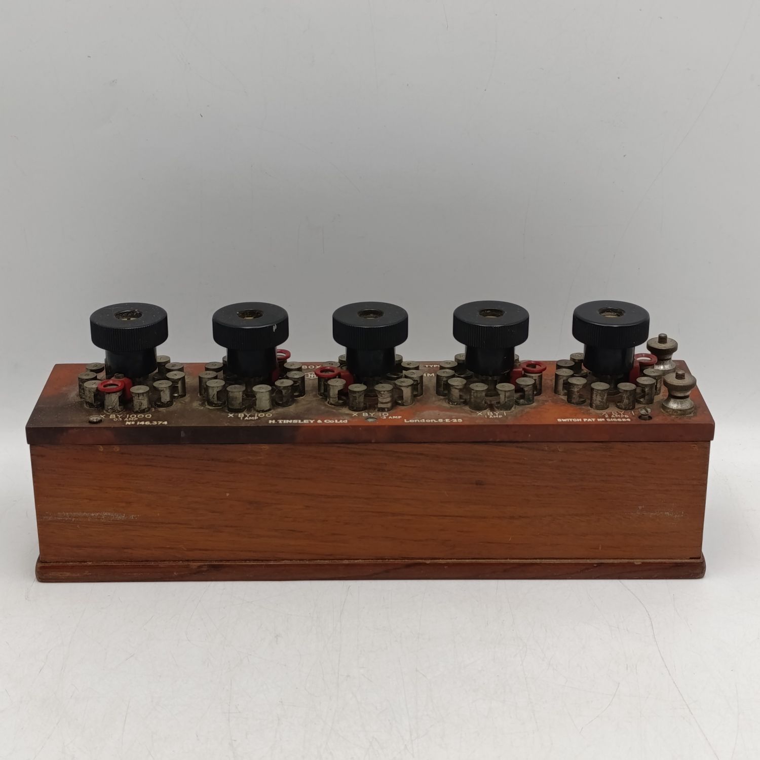 Vintage H . Tinsley and Co. resistance box Type 3461-5-LF3