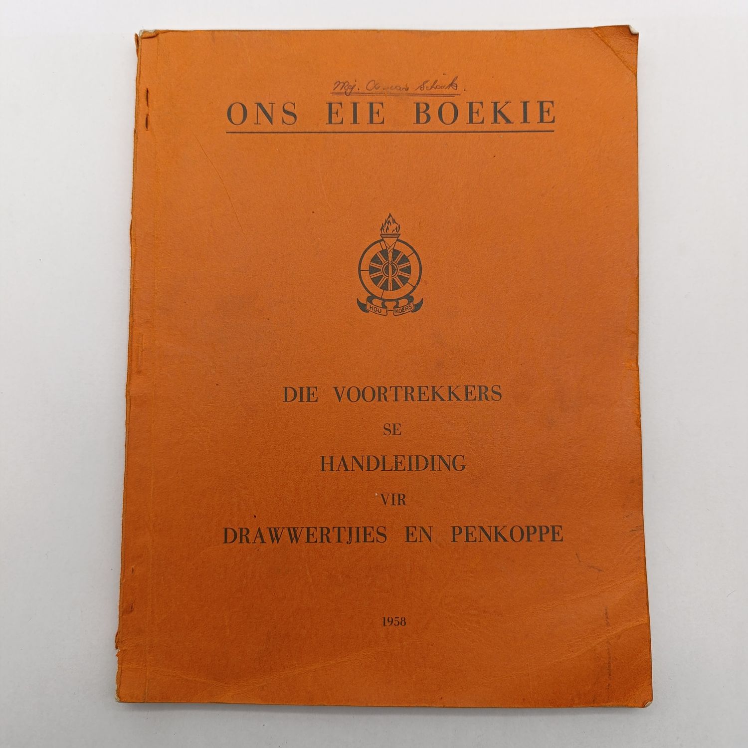 Die Voortrekkers se handleiding vir drawwertjies en penkoppe 1958 - Africana Book