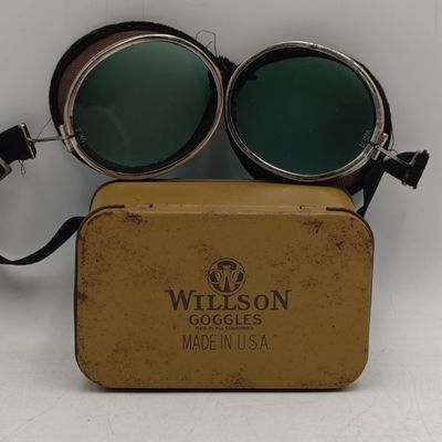 Vintage Willson goggles for motorcycle - In original tin