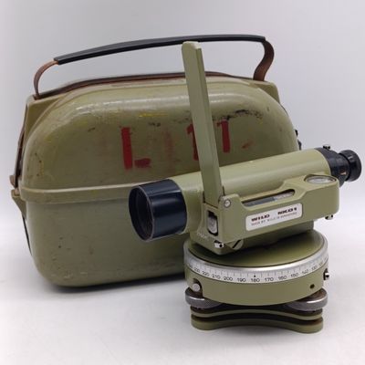 Wild HeerBrugg NKO1 dumpy level with case - Serial 219345