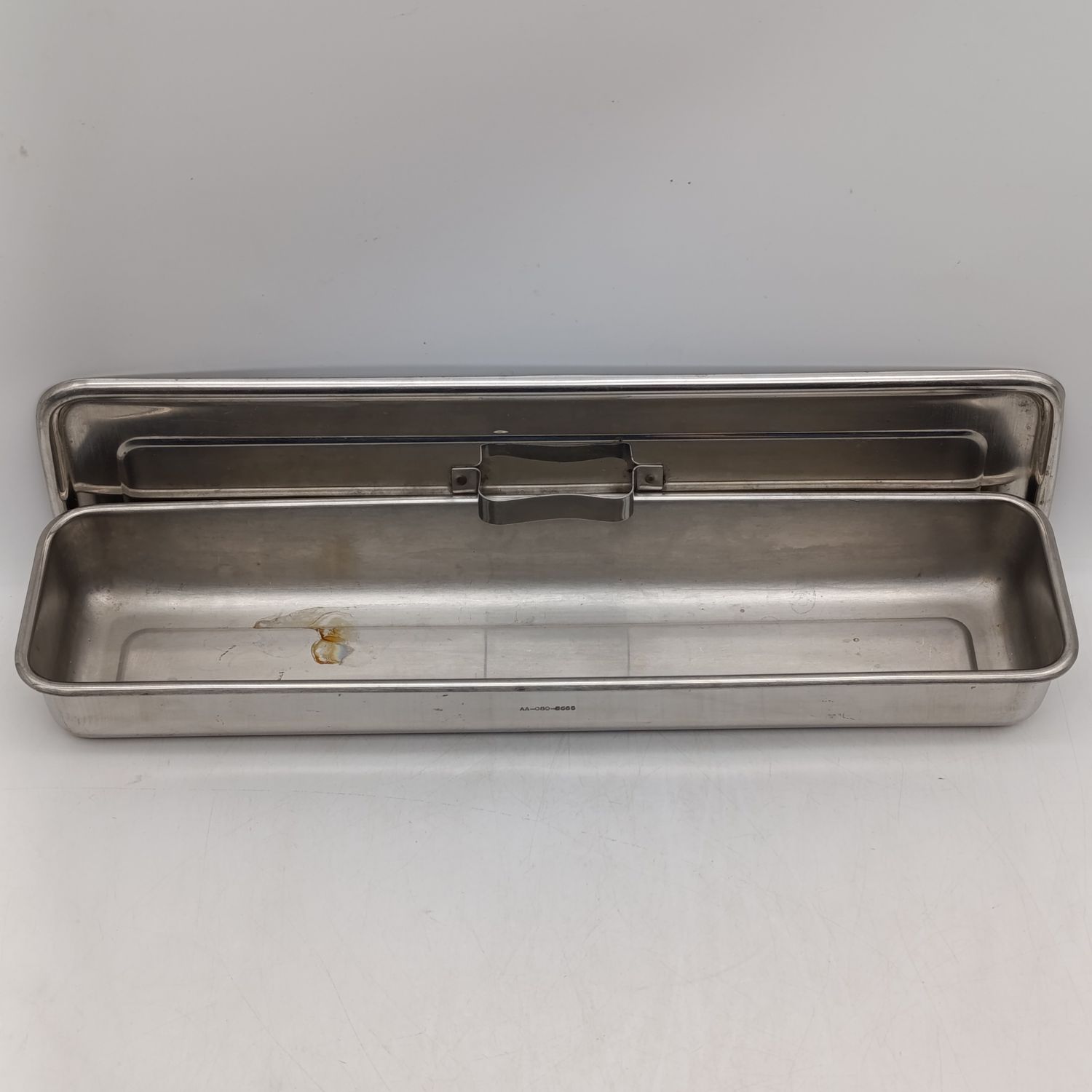 Stainless steel rectangular bowl with lid - durable kitchen storage container