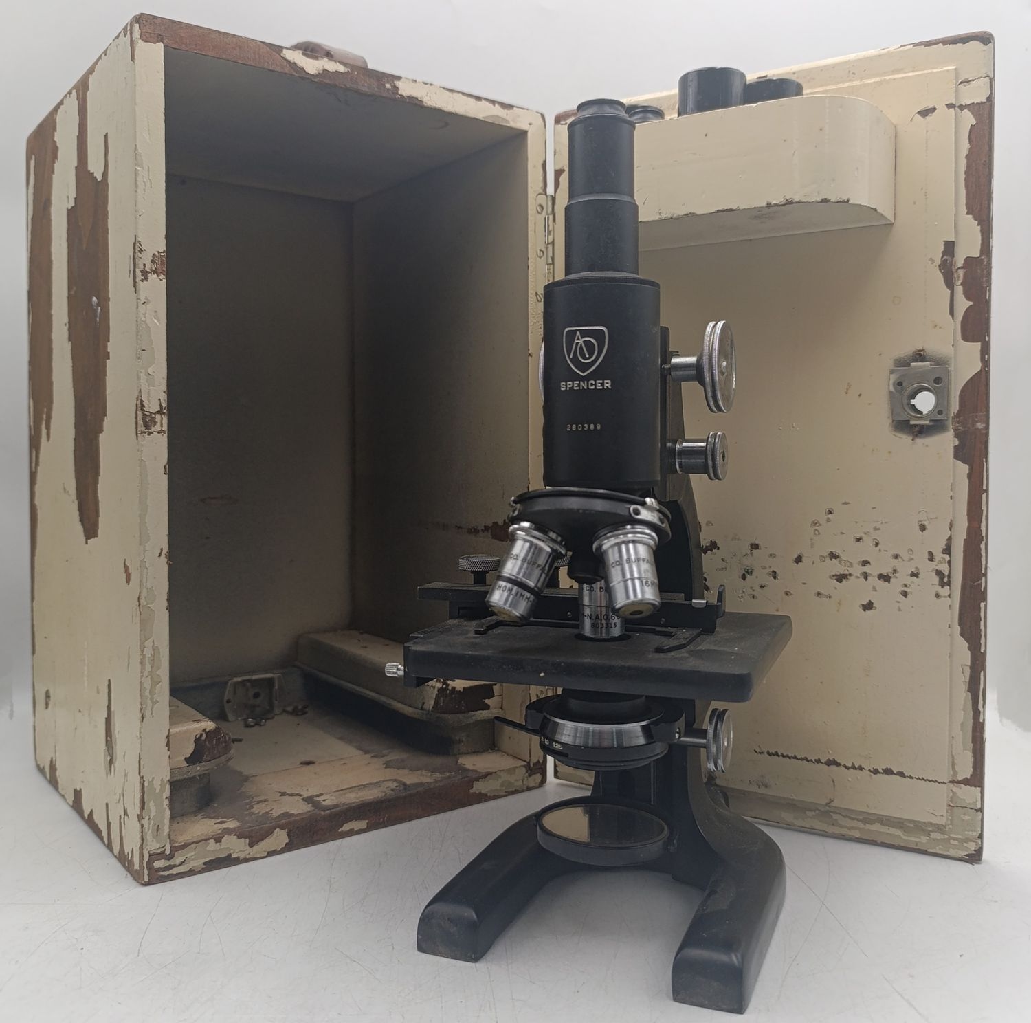 Vintage Spencer 260389 microscope in original case