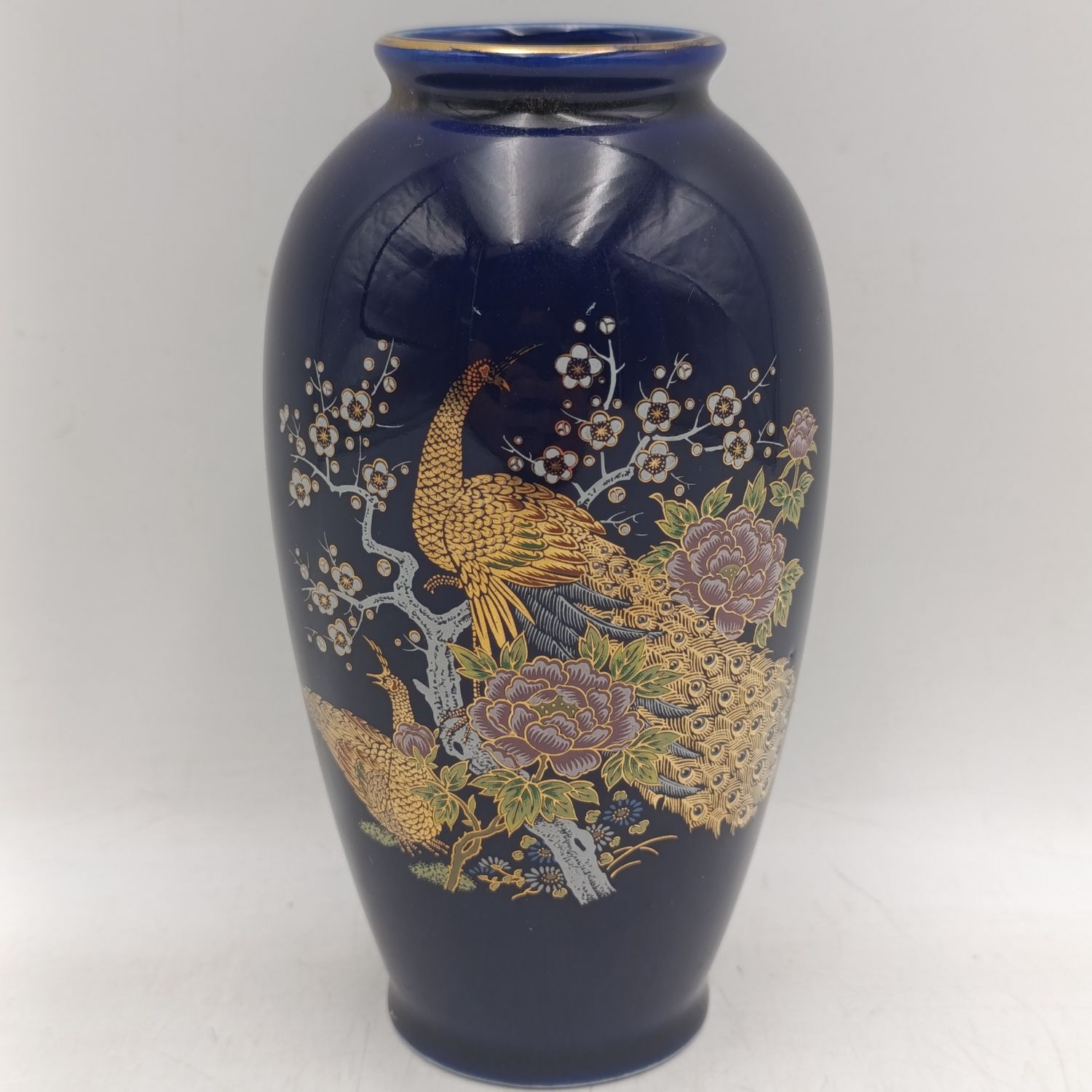 Vintage Japanese Imari porcelain peacock design flower vase