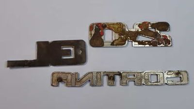 Vintage Ford Cortina 2.0 GL Badges