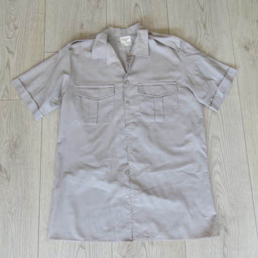 SADF Step out short sleeve shirt - Size medium - Total back length 81 cm - Armpit to armpit 55 cm - Shoulder to shoulder 45 cm