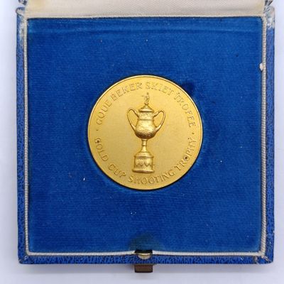 SA Gold Cup shooting trophy medallion in case