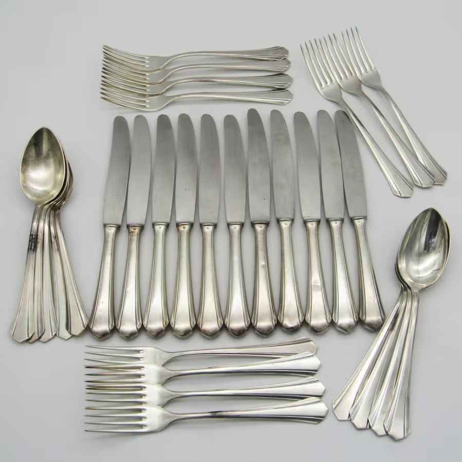 German Homag silverplated cutlery set with 8 large spoons, forks &amp; knives ( 24 Piece ) plus 7 spare pieces plated with over 100g of silver on the lot