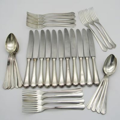 German Homag silverplated cutlery set with 8 large spoons, forks &amp; knives ( 24 Piece ) plus 7 spare pieces plated with over 100g of silver on the lot
