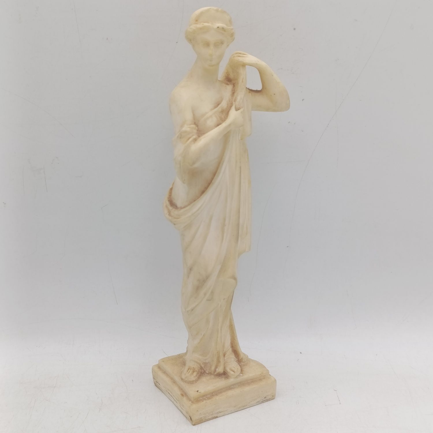 Vintage Italian polyresin sculpture - height 24cm