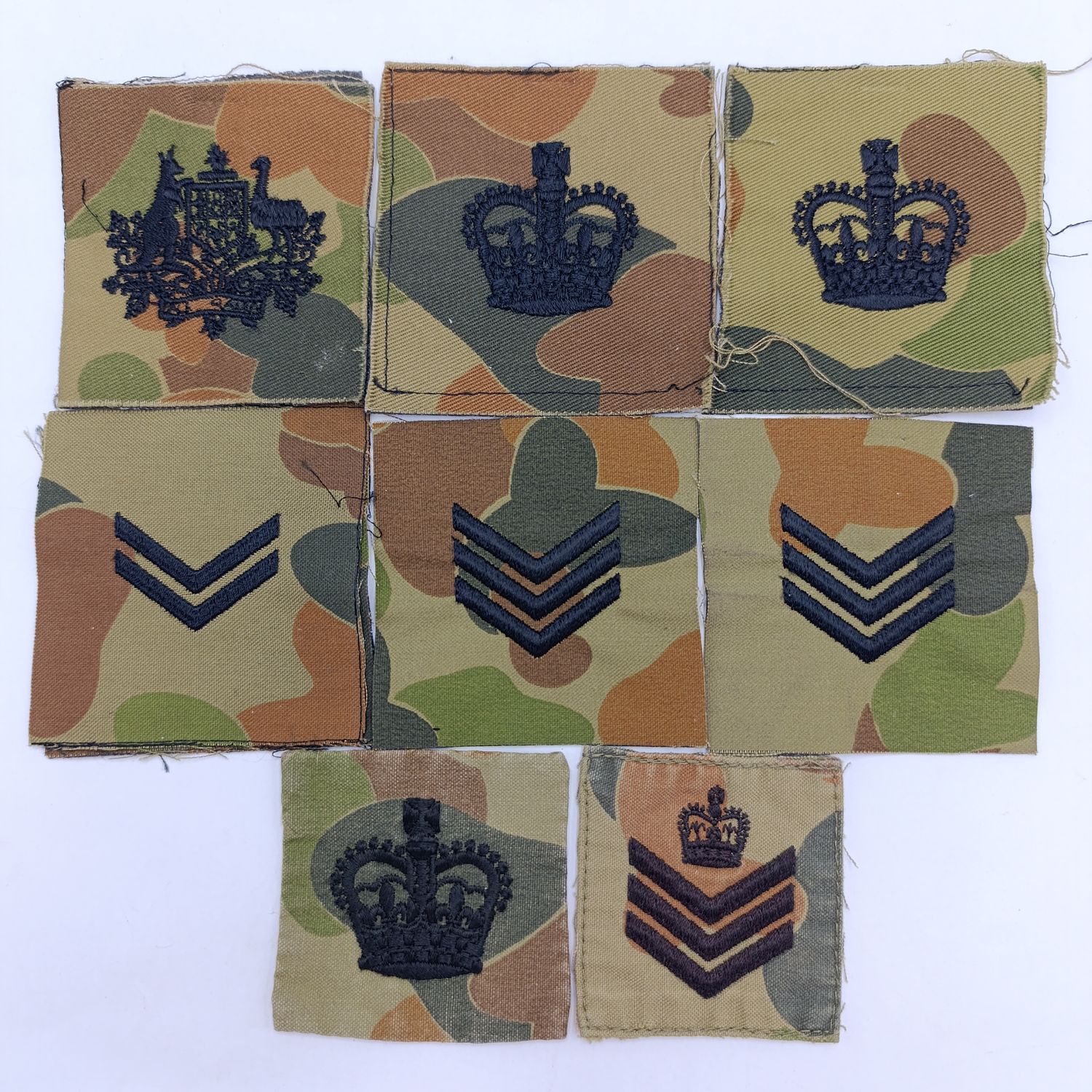 Lot of 4 pairs of Australian Army camo rank cloths plus 2 extra smaller ranks