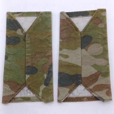 Pair of Australian Army Lieutenant camo rank epaulettes