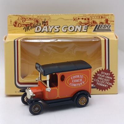 Lledo 1928 Ford Model T delivery vab with Cookie Coach company advertising in box