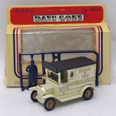 Lledo 1928 Ford Model T Bureau of Fire Ambulance Diecast Model Car in Box
