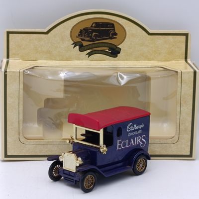 Lledo Ford Model T Cadbury Chocolate Eclairs delivery van mode car in box