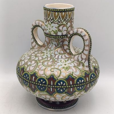 Japanese Moriage vase Nippon style (1891-1921) Could be older as no Nippon Stamp