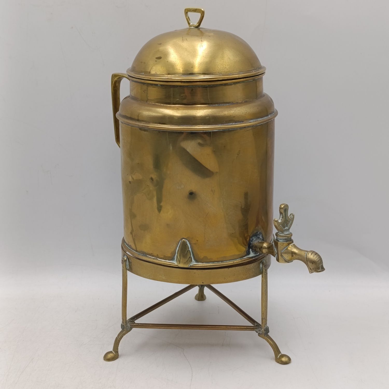 Cape Brass Coffee urn with stand - with inner filter