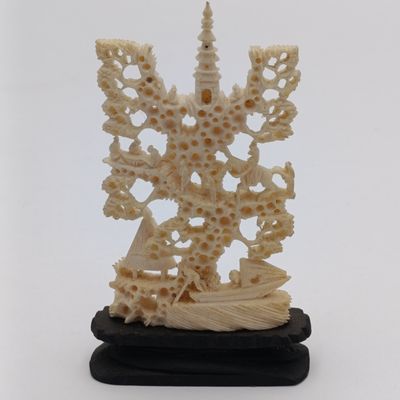 City &amp; Sea scene - Antique chinese carving