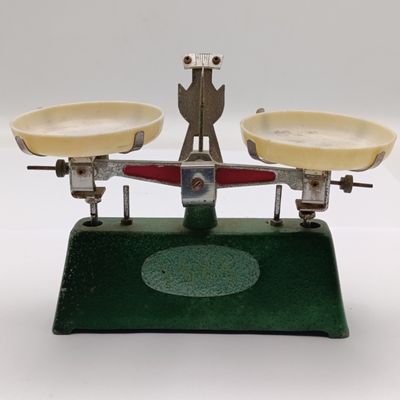 Vintage Small table top jewellery scale with set of weights