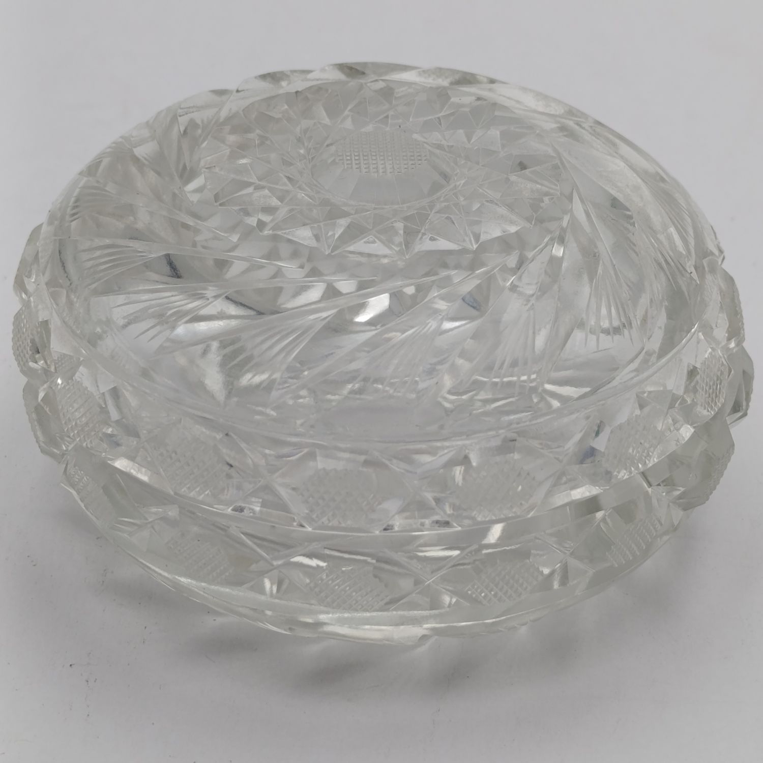 Vintage crystal glass trinket bowl with lid