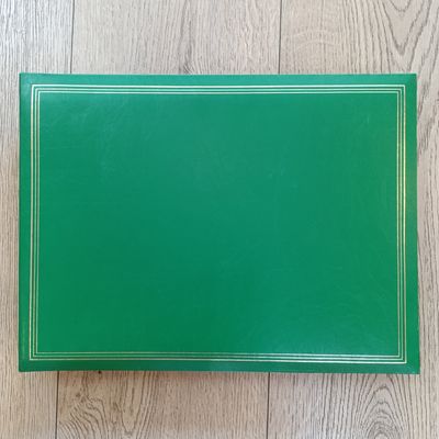 Lot of 41 Original Elizabeth Taylor photos in album - Most A4+ size - Also various other celebs - 1970s period