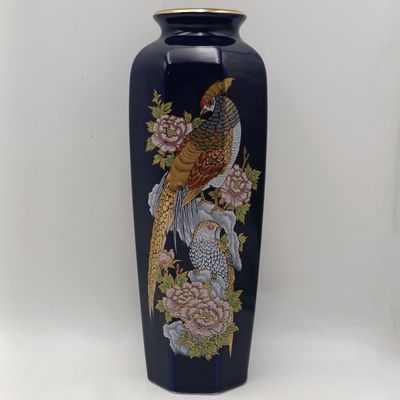 Vintage Japanese Kutani porcelain Pheasant flower vase