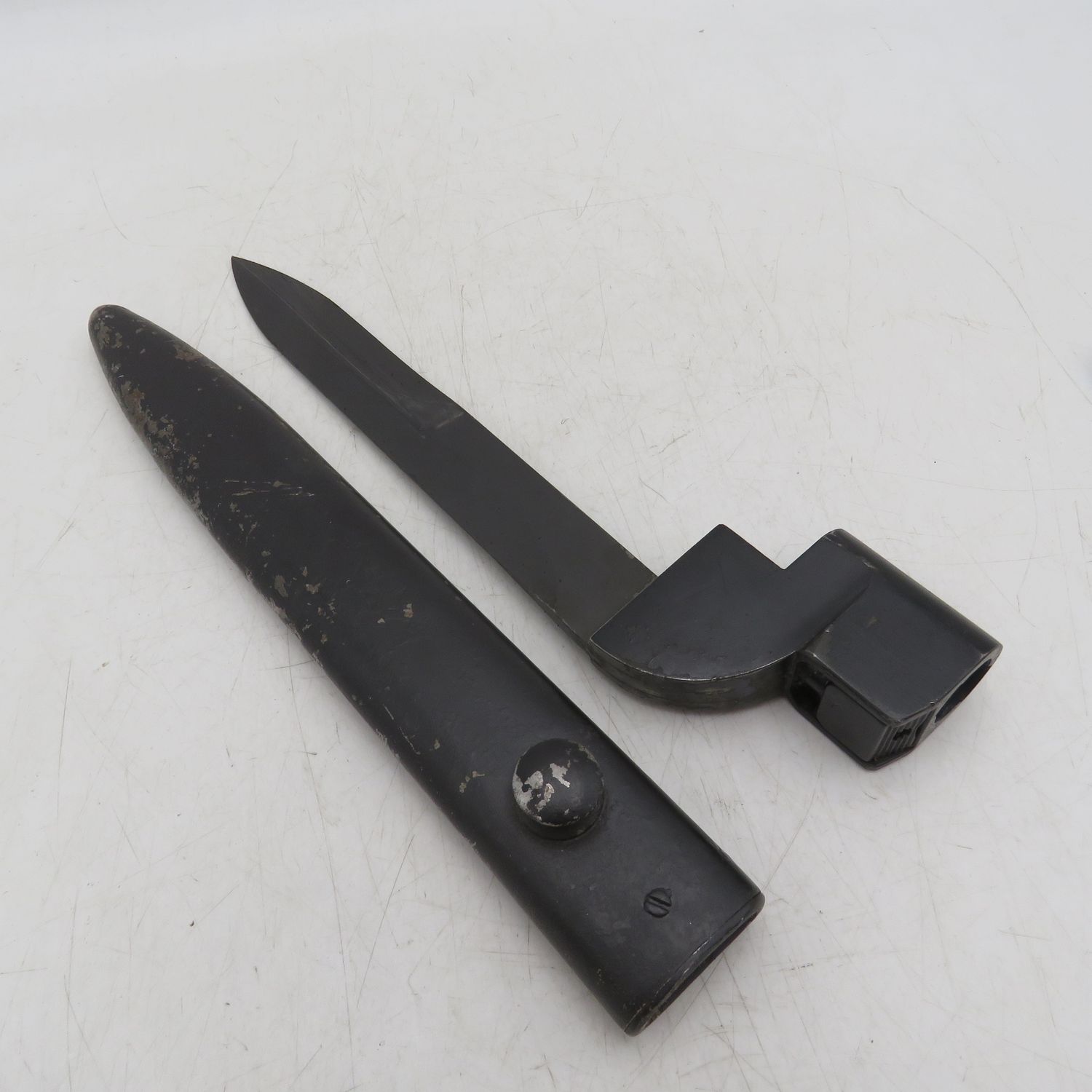 South African No.9 .303 rifle bayonet with scabbard