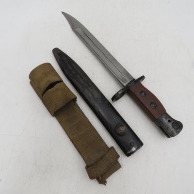 Wilkinson No.5 Mk1 .303 jungle carbine bayonet with sheath