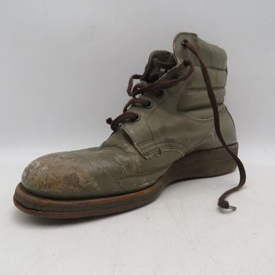 Pair of SA Air Force Pilot flying boots
