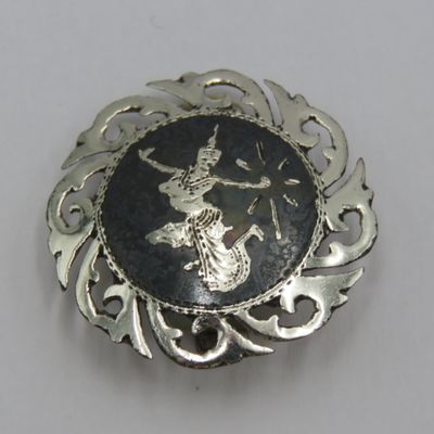 Pair of SIAM Sterling Silver earrings - weighs 5.1 grams