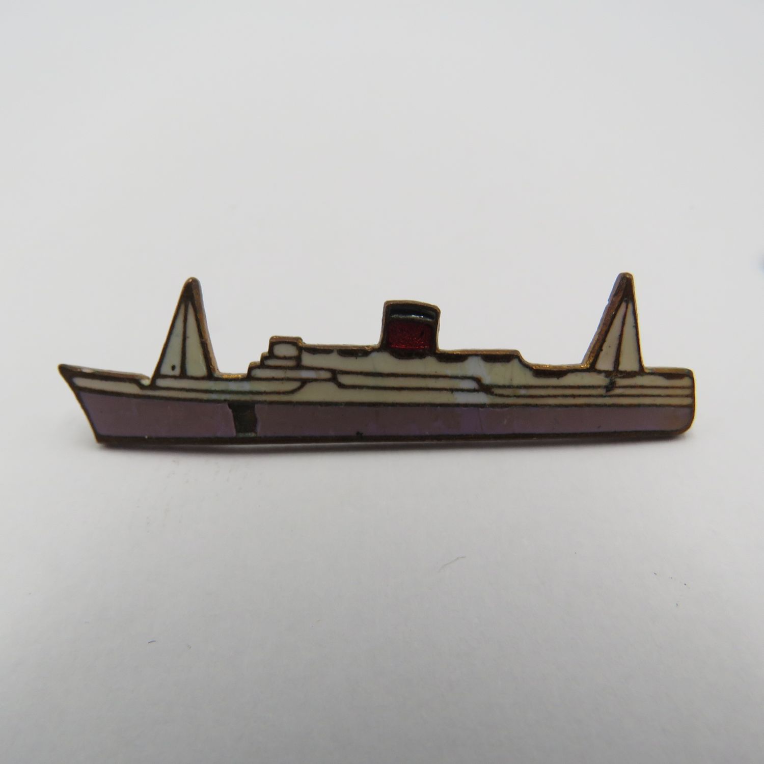 Vintage Union Castle Shipping Line pin badge