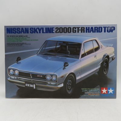 Tamiya Nissan Skyline 2000 GT-R hard top model car kit - scale 1/24 - not yet build