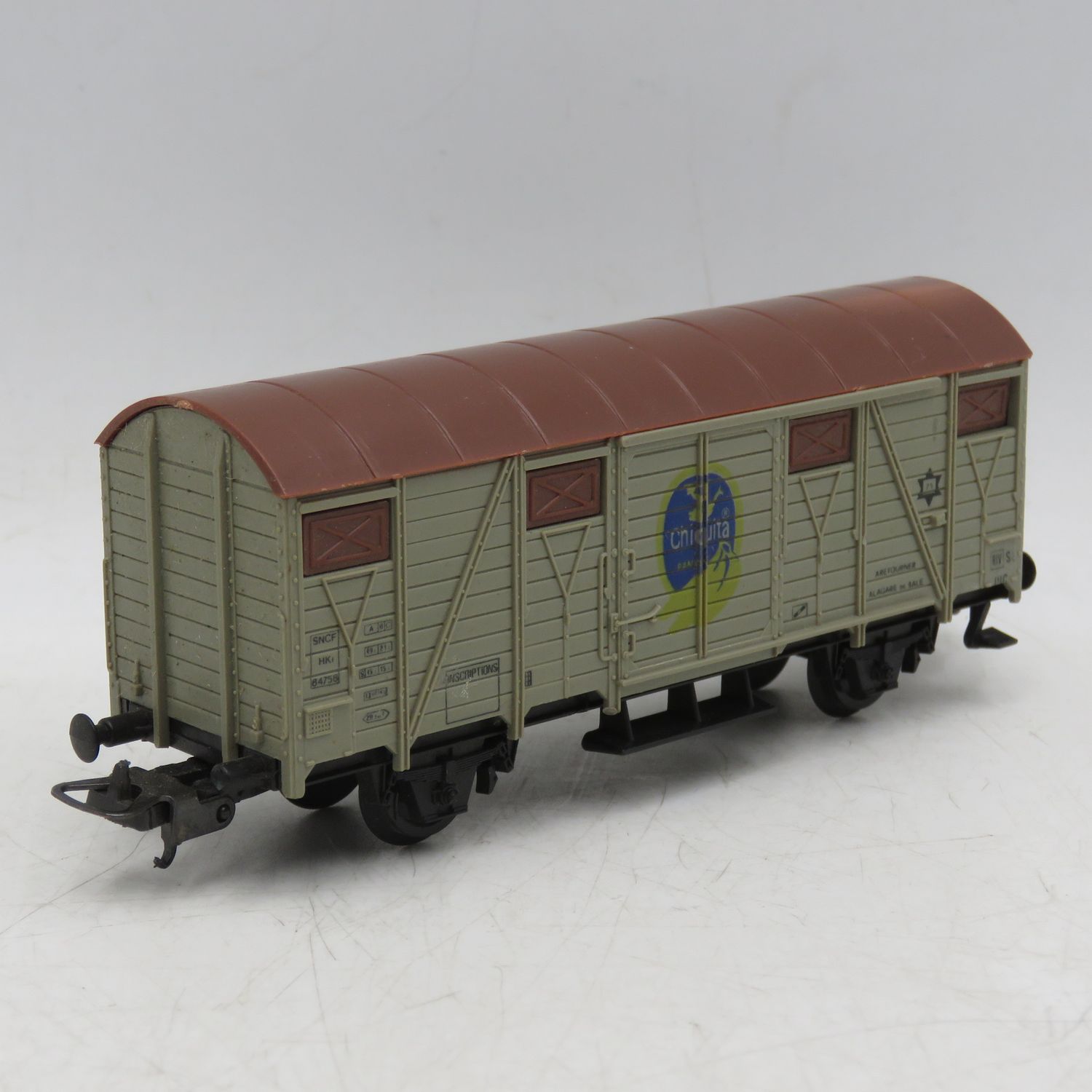 Lima HO Scale Chiquita Bananas closed good wagon
