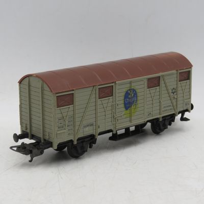Lima HO Scale Chiquita Bananas closed good wagon
