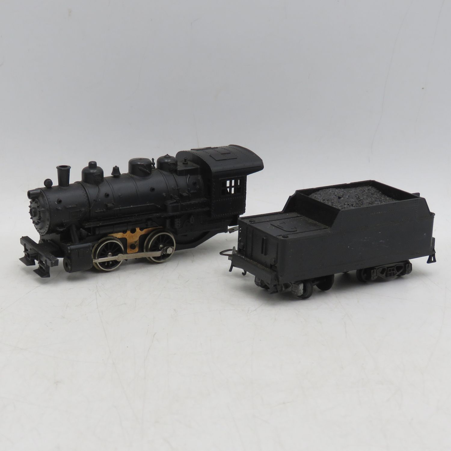 Lima HO Scale 0-4-0 Steam locomotive with coal tender - working
