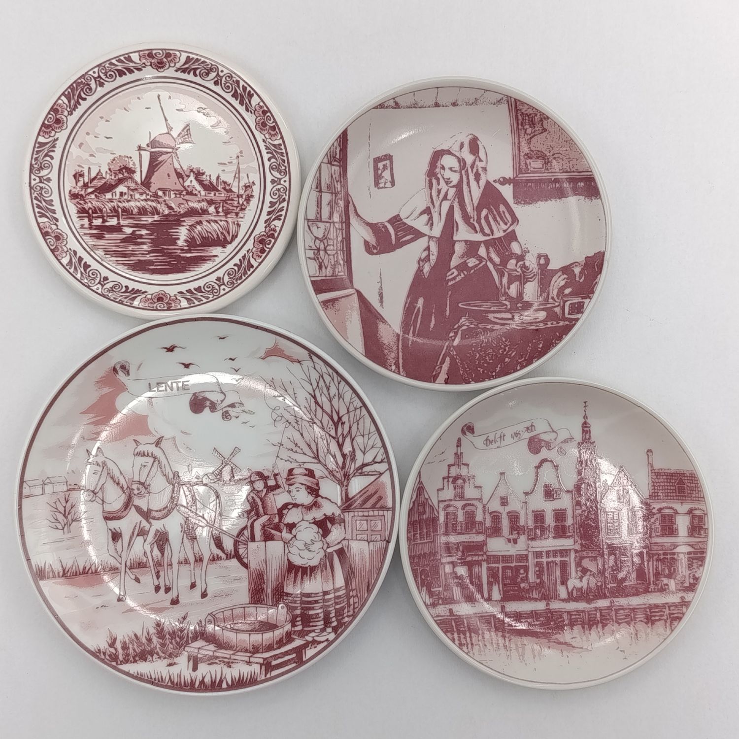 Lot of 4 vintage Red Delft porcelain wall plates