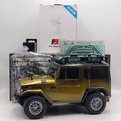 Tamiya Land Cruiser 40 radio controlled car with remote in box - scale 1/10