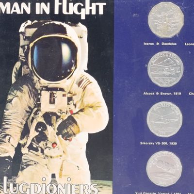 Vintage Shell Man in Flight 20 medallion collectors set on card