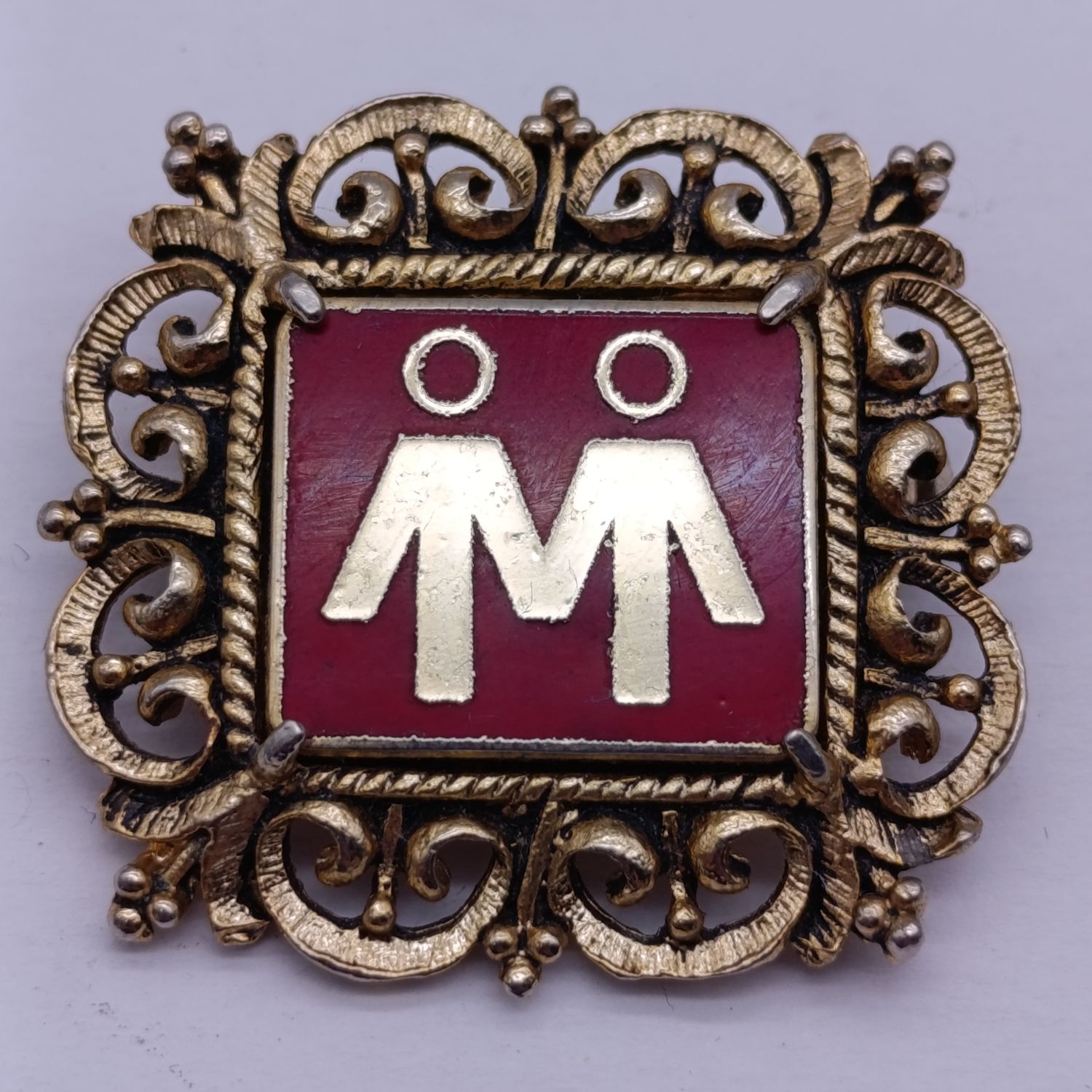 Vintage Saambou Bank /Building Society pin brooch