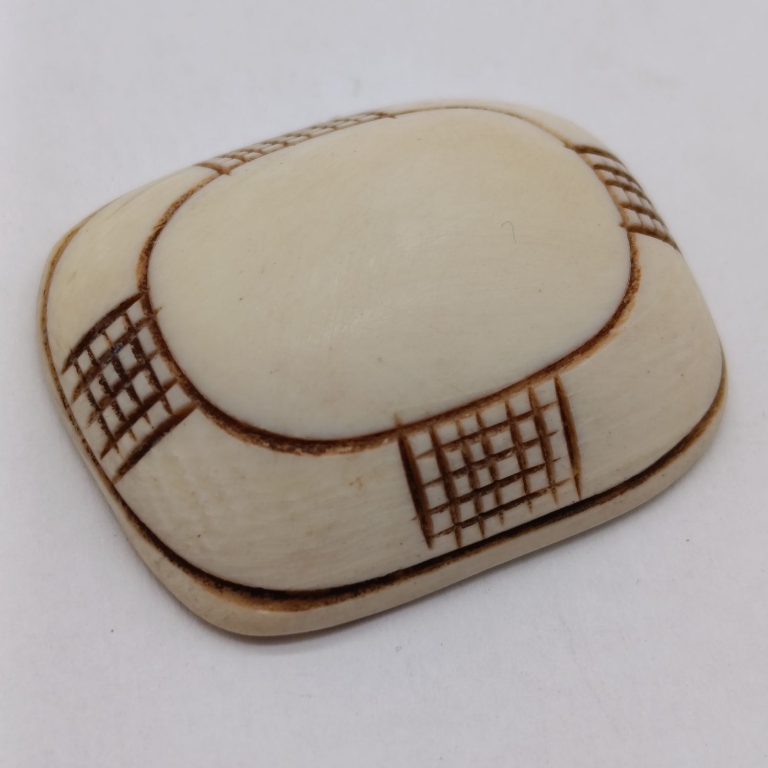 Antique Original Ovambo Omakipa/Ekipa button from Namibia