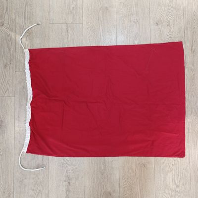 Military red flag for indicating live explosives