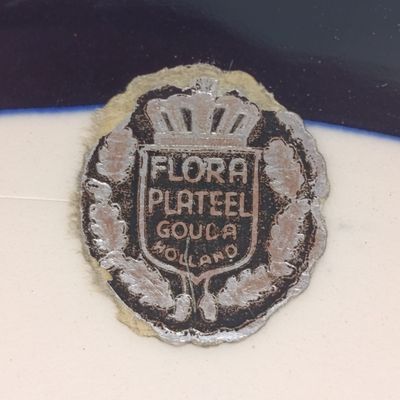 Vintage Flora Plateel Gouda handpainted bowl