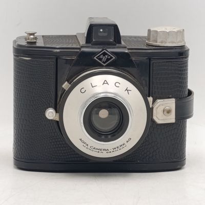 Vintage AGFA Clack medium format film camera with original pouch