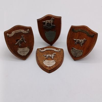 Lot of 4 vintage The Gundog Club trophy plaques