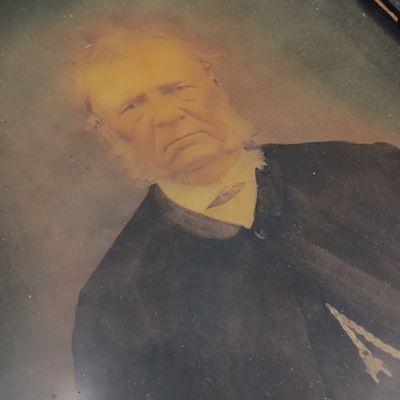 Photographic portrait by Hein Hamilton of Port Elizabeth (Previously London) late 1800's - ( framed- top quality)