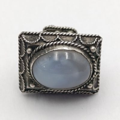 Vintage Estruscan 800 silver pendant with agate - weighs 9.2 grams