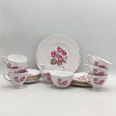 Colclough bone china 21 piece porcelain tea set - 6 trios, milk jug, sugar bowl and cake plate