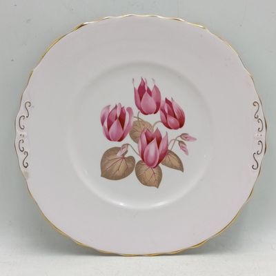 Colclough bone china 21 piece porcelain tea set - 6 trios, milk jug, sugar bowl and cake plate