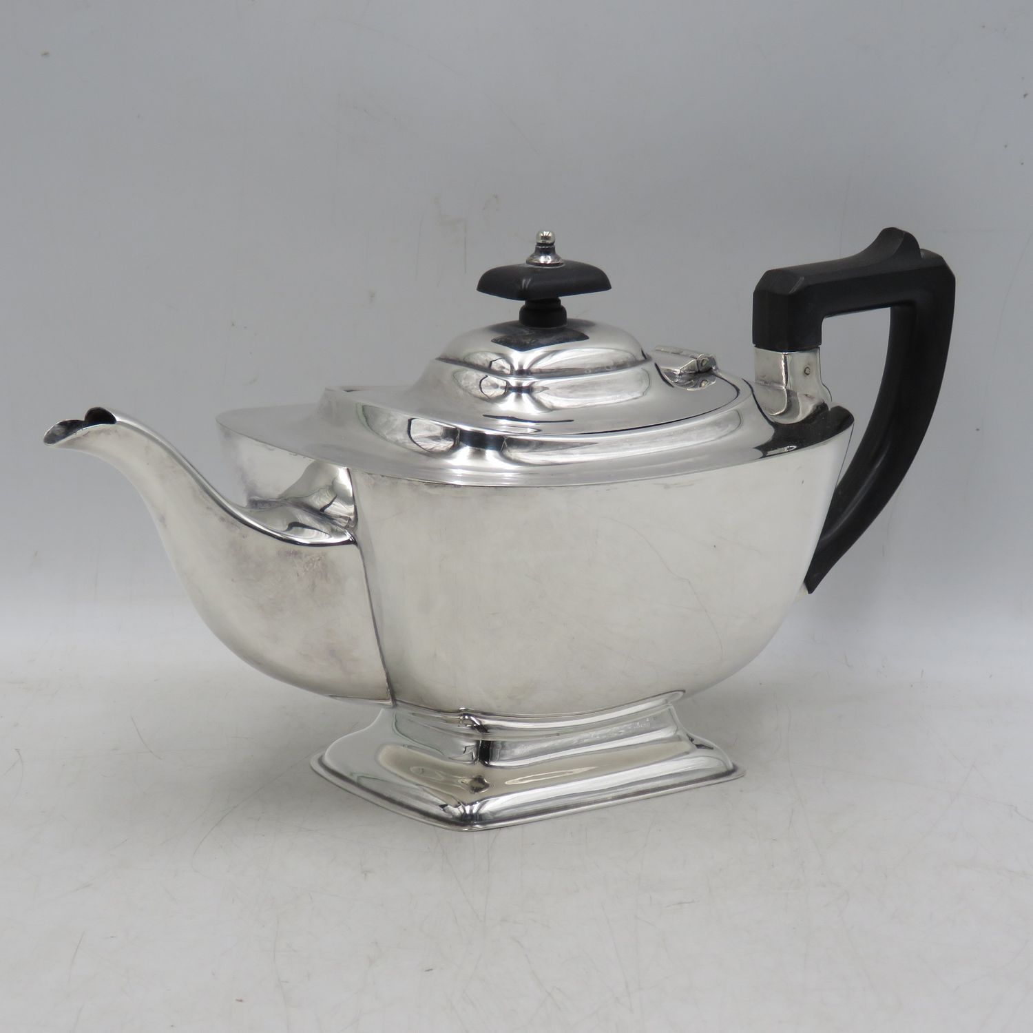 Antique EPNS silverplated tea pot